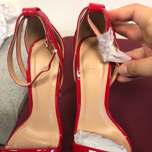 New Wild Diva lounge size 6 strappy stiletto heels - Picture 5 of 6
